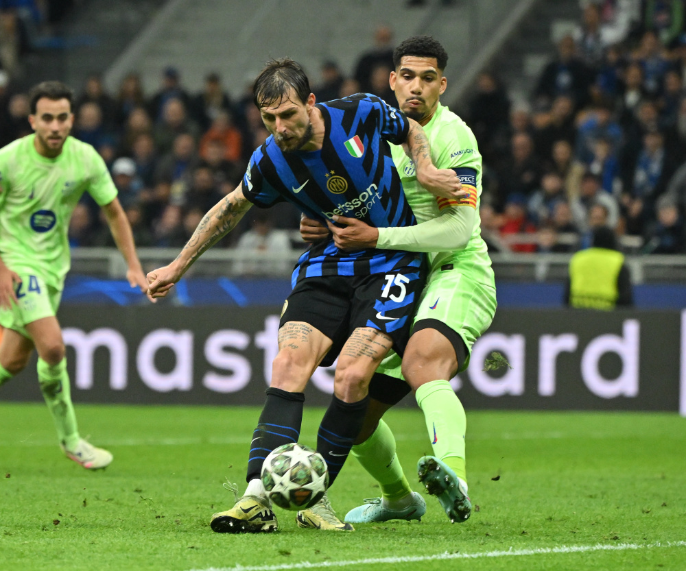 天空体育：埃弗顿3500万+800万镑报价迪布林再次被圣徒拒绝