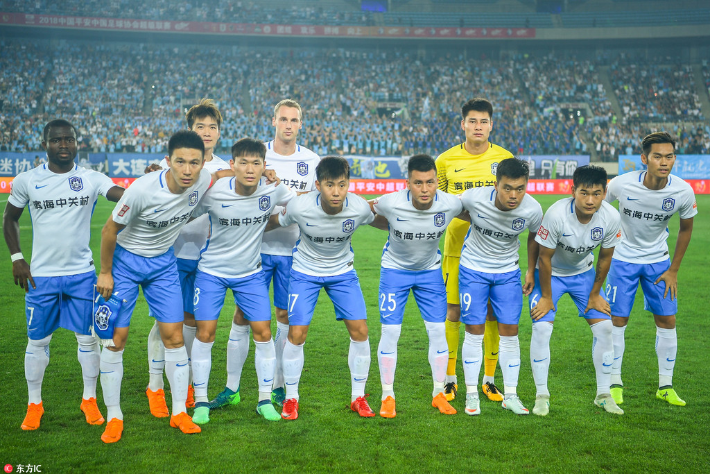 苏州队寇程：李玮锋教练要求很严格，没收了球迷送我的薯片