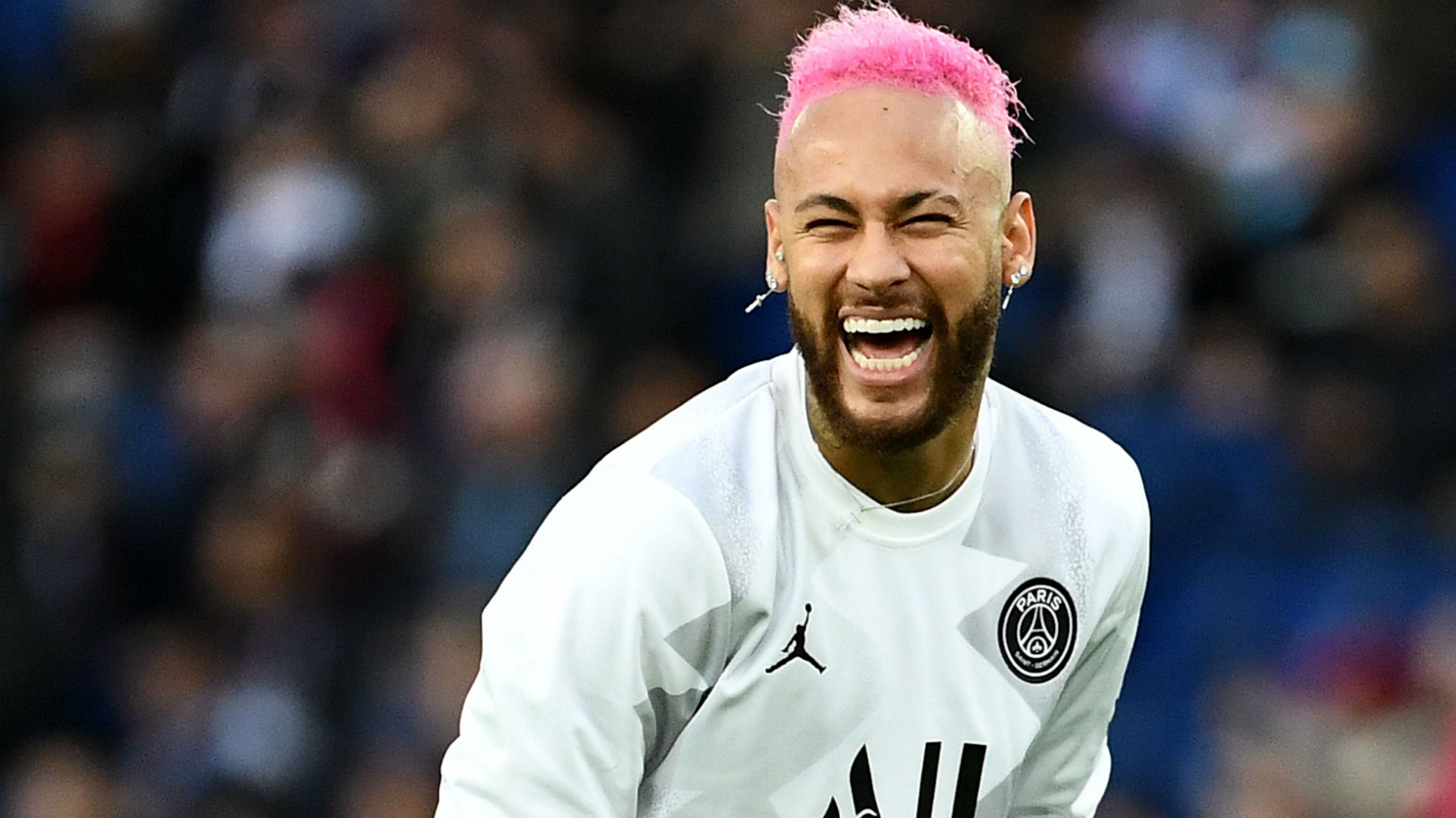 罗马诺：切尔西还没有与曼联谈加纳乔转会，预计8月进行